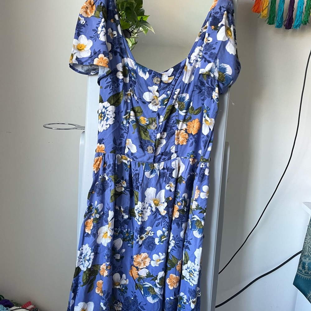 Floral blue dress
